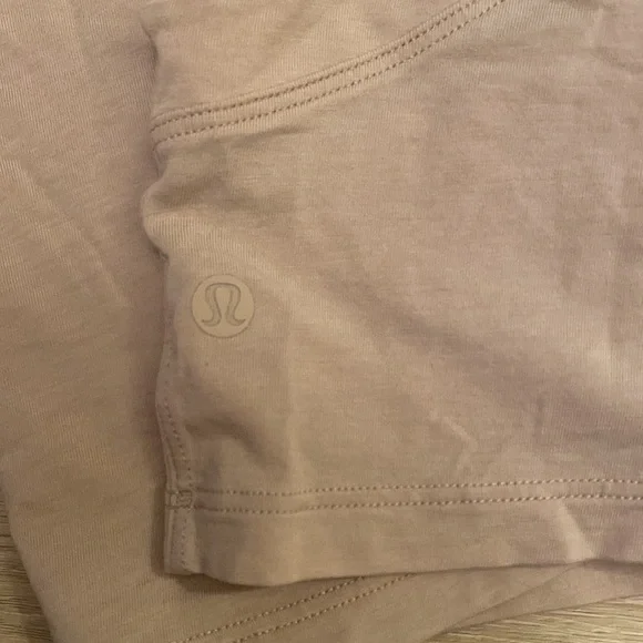 Lululemon tank - Picture 4 of 5